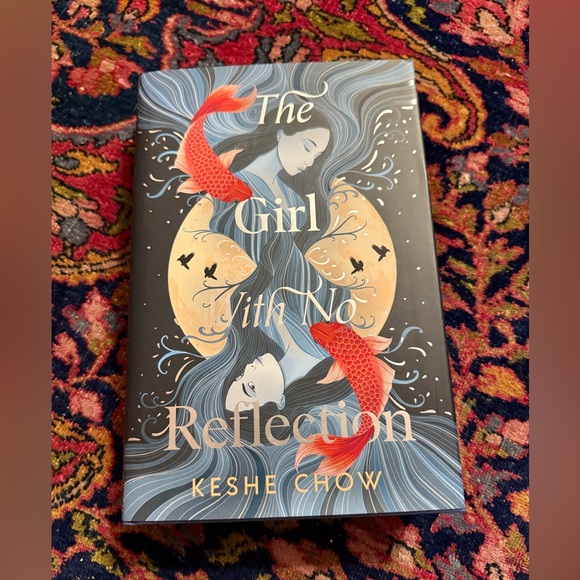 Fairyloot Edition The Girl With No Reflection by Keshe Chow - Picture 1 of 9